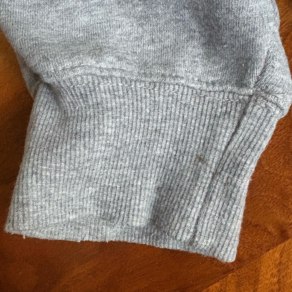 Official Taylor Swift Eras Tour Crewneck, USED - Picture 12 of 16